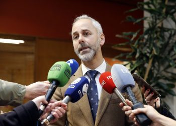 Los sindicatos docentes rechazan el «ultimátum» de Educación y piden la mediación de Sáenz de Buruaga para evitar la huelga del 3 de abril