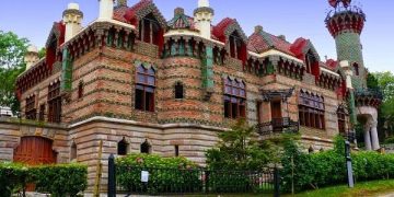 Cantabria impulsará la candidatura de El Capricho de Gaudí como Patrimonio de la Humanidad