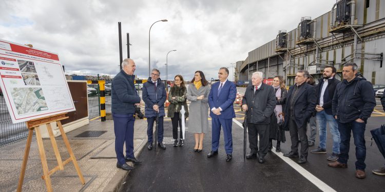 El Gobierno de Cantabria inaugura la primera obra para acabar con las inundaciones en el polígono de Candina