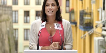 Gema Igual asegura que cumplirá la ley sobre el callejero franquista pero critica la «incomodidad» para los vecinos