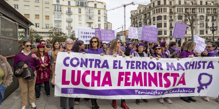Cantabria se une al 8M con actos en homenaje a la lucha por la igualdad de género