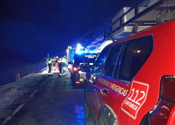 Cuatro jóvenes madrileños fallecen tras despeñarse con su vehículo en el puerto de Lunada