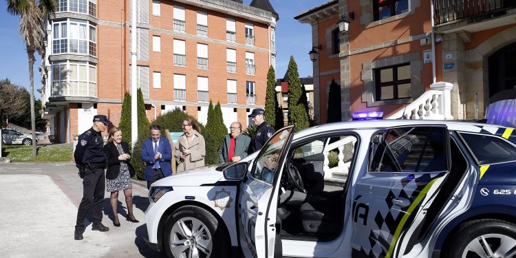 El Gobierno de Cantabria destina 3,1 millones para reforzar los medios de protección civil y seguridad en los ayuntamientos