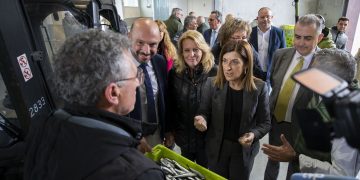 María José Sáenz de Buruaga inaugura la ampliación de la lonja del puerto de Laredo con una inversión de 905.000 euros