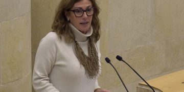 Rosa Díaz defenderá una proposición no de ley para promover la igualdad de género en Cantabria