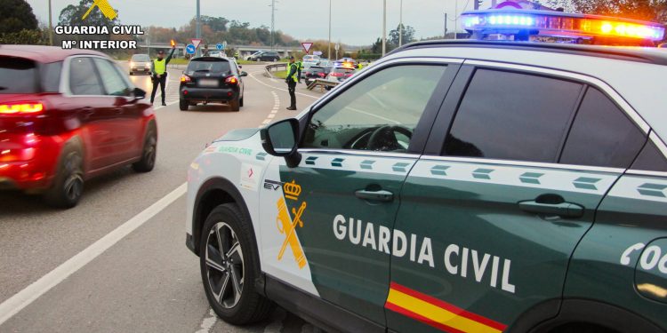 Detenido en Castro Urdiales un hombre acusado de cinco delitos contra el patrimonio