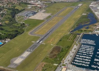 Vuelo FR1262 de Ryanair Oporto-Londres es desviado a Santander