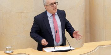 El portavoz regionalista pregunta por el estado del anteproyecto de la senda peatonal y carril bici entre Santoña, Argoños, Escalante y Bárcena de Cicero