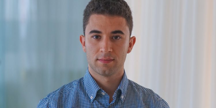 Un investigador de la Universidad de Cantabria gana en Francia con un estudio sobre los efectos del cambio climático en el turismo regional