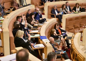 Luz verde a reforzar con médicos los equipos que valoran la discapacidad en Cantabria