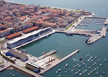 Adjudicadas por 184.000 euros las obras para dragar la dársena del puerto de Santoña