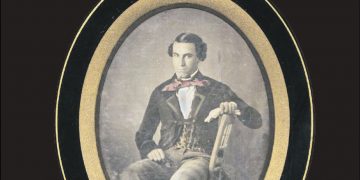 El CDIS acoge este viernes una conferencia sobre la historia del coloreado manual en la fotografía