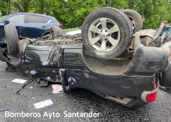 Fallece una mujer de 62 años tras volcar su todoterreno en la S-10, a la altura de Heras