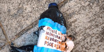 PSOE Cantabria sufre un ataque con artefactos explosivos durante un acto de memoria democrática