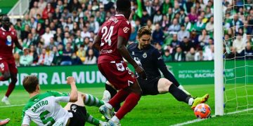 Ezkieta salva un punto para un Racing espeso ante un Castellón que mereció más