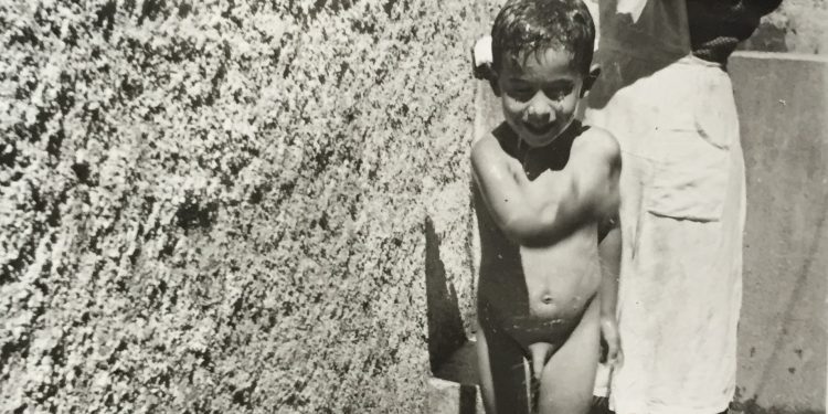 La Biblioteca Central de Cantabria proyectará el documental ‘Las que se fueron a servir’