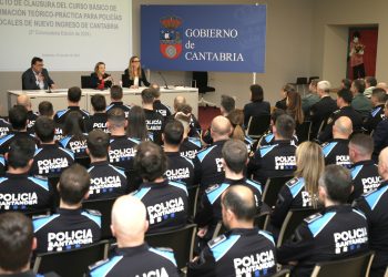 El Gobierno cántabro clausura el Curso Básico de Policía Local con 56 nuevos agentes