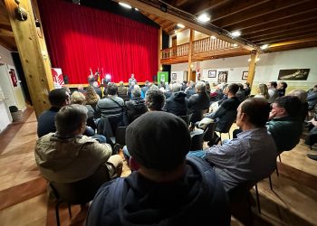 Pablo Diestro arranca su campaña a las primarias del PRC arropado por un centenar de vecinos en Puente San Miguel
