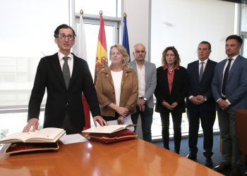 María Jesús Susinos reclama «lealtad y compromiso» al nuevo director de Ganadería de Cantabria