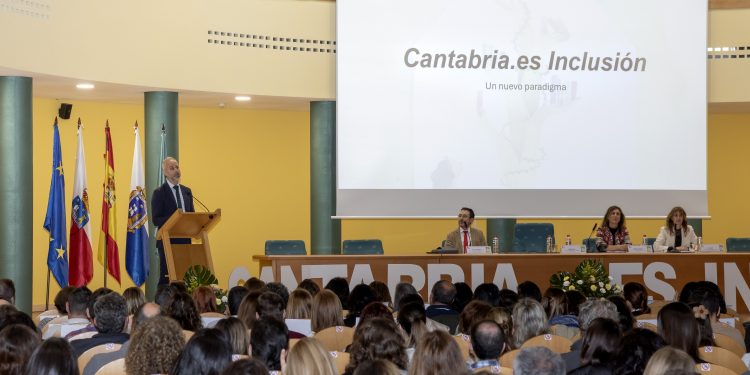 Cantabria lanza el plan Cantabria.es. Inclusión para reforzar la atención a la diversidad en las aulas