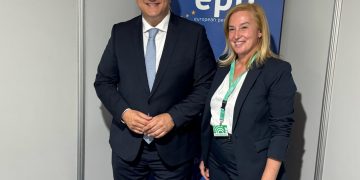 González Revuelta reclama al comisario europeo de Transportes mayor inversión en las conexiones ferroviarias de Cantabria