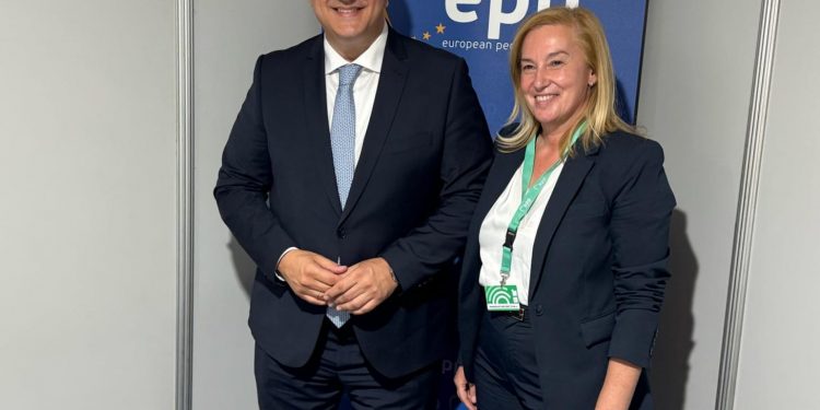 González Revuelta reclama al comisario europeo de Transportes mayor inversión en las conexiones ferroviarias de Cantabria