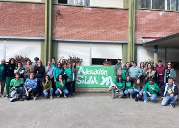 Dos de cada tres docentes secundan la huelga en Cantabria para exigir mejoras salariales