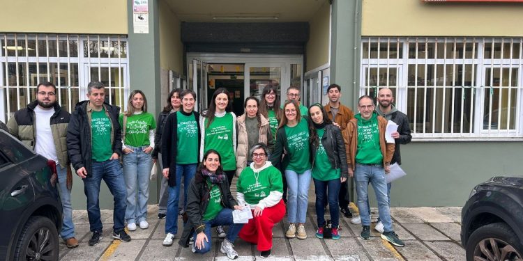 El profesorado de Cantabria protagoniza su primera huelga desde 2020 con masiva manifestación por mejoras salariales