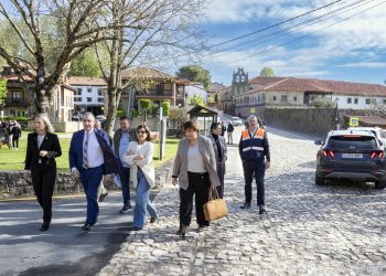 Buruaga inaugura las mejoras viarias en Santillana del Mar con una inversión de 1,5 millones