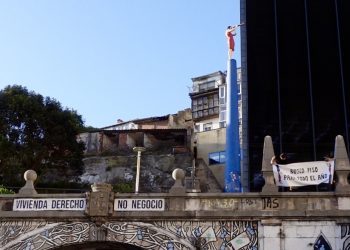 Activistas de CNSV exigen al Gobierno de Cantabria intervenir el mercado de la vivienda