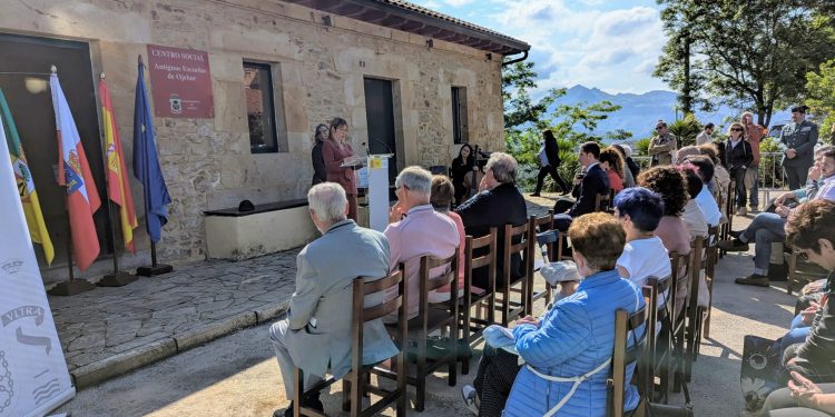 Rasines honra la memoria de Alfonso y Felisa Montes Maza, víctimas del exilio y la represión franquista