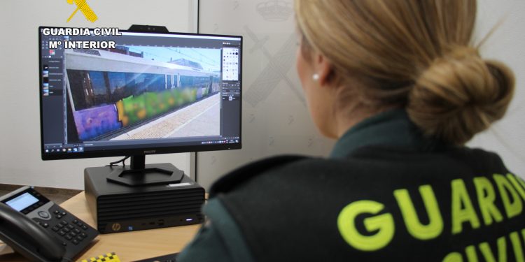 Detenido un joven en Cantabria por realizar grafitis en vagones de tren en Liérganes y Astillero