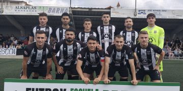 El UM Escobedo cae ante el Barbastro (0-2) pero mantiene viva la esperanza para el partido de vuelta