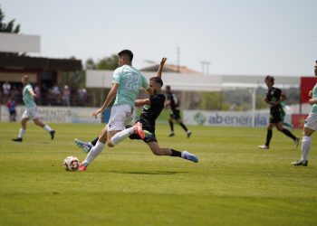 El Escobedo roza la gesta, pero un gol en el 93’ les condena al descenso