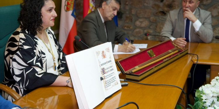 Lorena Cueto, primera alcaldesa de Cartes