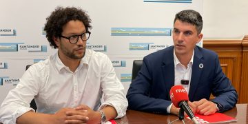 PSOE e IU exigen explicaciones a la alcaldesa de Santander sobre la condena por violencia de género de un asesor de su equipo