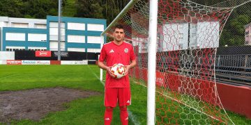 David Puras renueva con el CD Laredo y afrontará su octava temporada en San Lorenzo