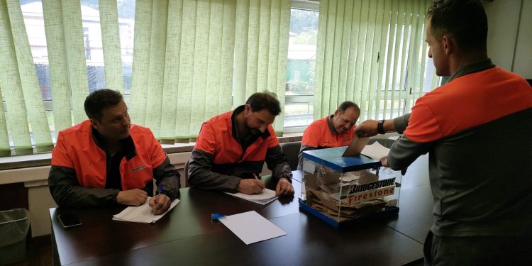 CCOO, UGT y BUB cerrarán hoy el acuerdo del ERE en Bridgestone con 420 despidos confirmados
