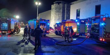 Un incendio calcina tres embarcaciones en Castro Urdiales y hunde dos de ellas