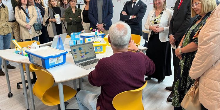 Cantabria inaugura su primera ‘Aula del Futuro’ para impulsar la formación digital del profesorado