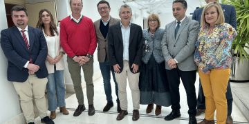 El PSOE acusa al Gobierno de Cantabria de incumplir la ley al no presentar a tiempo los datos de listas de espera