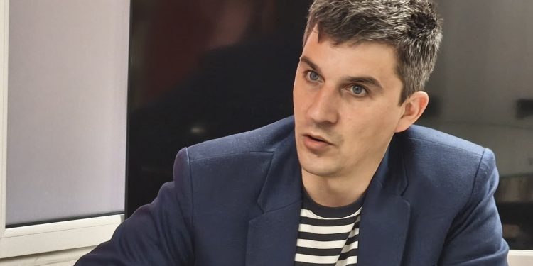 El PSOE exige al PP de Santander explicaciones por el bloqueo en las mejoras de accesibilidad para personas con discapacidad auditiva