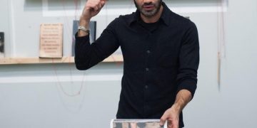 El MAS inaugura el ciclo ‘Intersecciones creativas’ con Fosi Vegue y su sesión de ‘bookjockey’