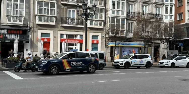 Detenidas tres mujeres en Santander por un robo con violencia en pleno centro