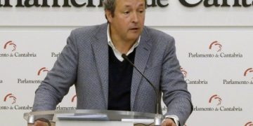 El PP advierte de un nuevo retraso del AVE a Cantabria y exige al Gobierno de Sánchez “medidas urgentes”
