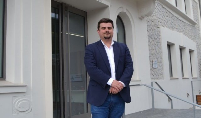 El PP de Torrelavega denuncia que 92 alumnos del CEPA Caligrama se quedan sin clase por falta de sustitución docente