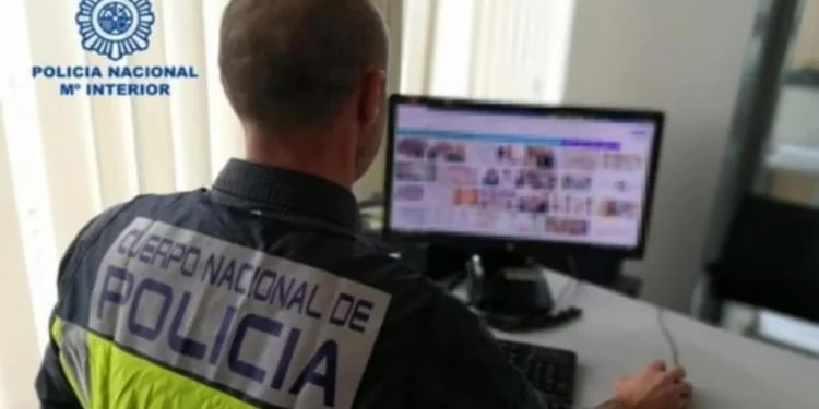 La Policía Nacional detiene a 35 personas en 21 provincias, incluida Cantabria, por pornografía infantil