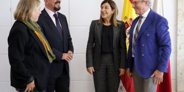 Cantabria contará con un nuevo espacio de atención integral para pacientes oncológicos con el apoyo del Gobierno y la AECC