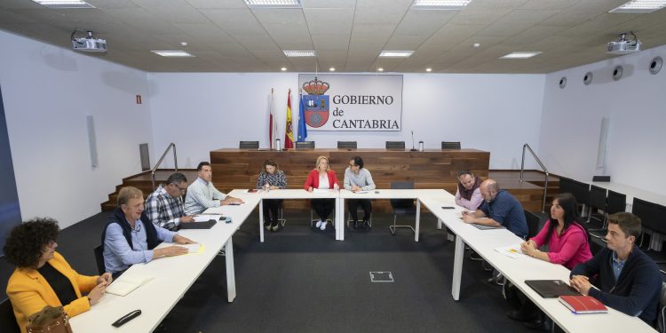 Cantabria abonará antes del 30 de junio las ayudas de la PAC para razas ganaderas y zonas con limitaciones naturales