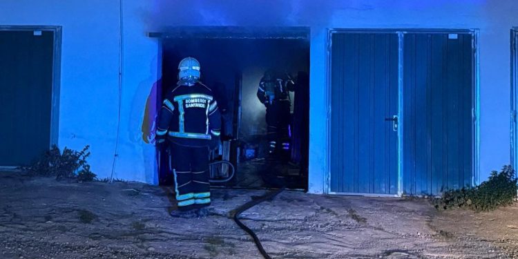 Sofocado un incendio en un trastero de la calle José María de Cossío en Santander